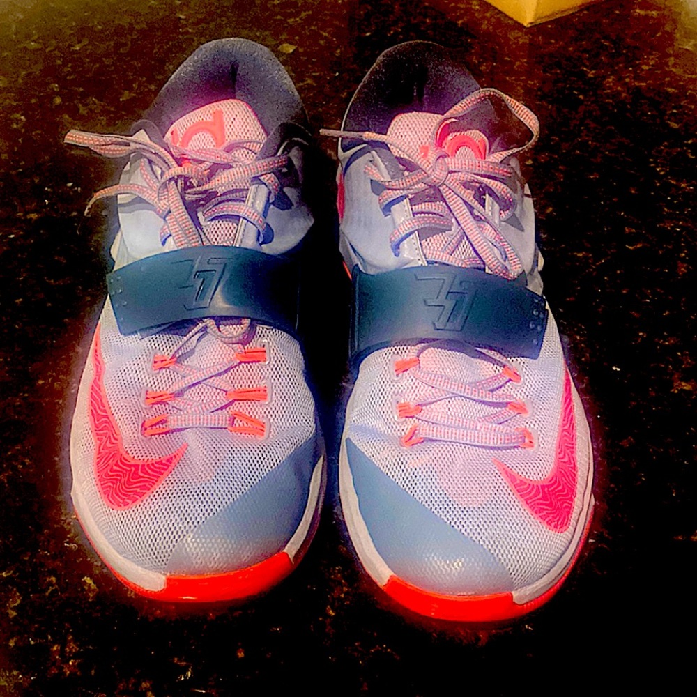 Nike Zoom KD 7 ‘Calm Before The Storm’